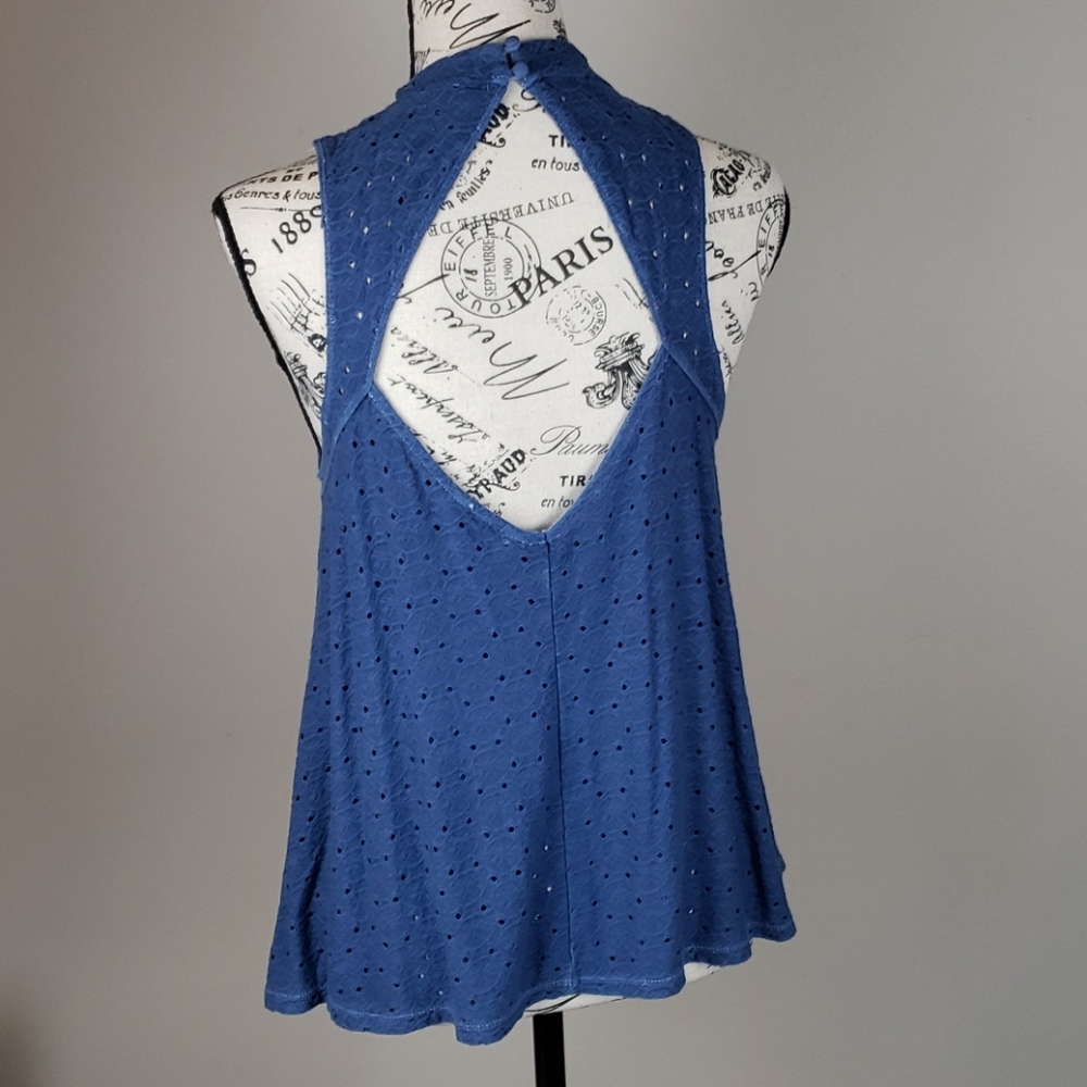 {American Eagle} Soft and Sexy Tank Going Out Top - Picture 3 of 7